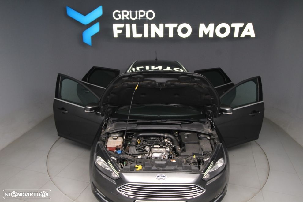 Ford Focus 1.0 SCTi Titanium - 12