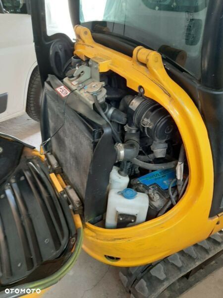JCB 8018 - 8