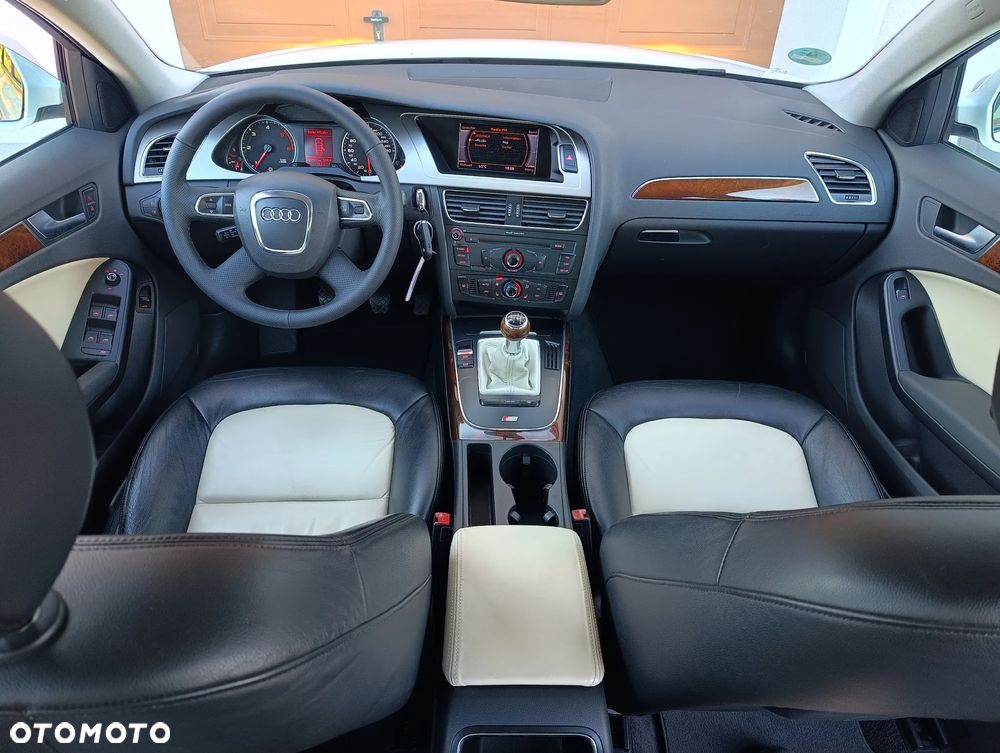 Audi A4 Limousine 2.0 TDI DPF - 19