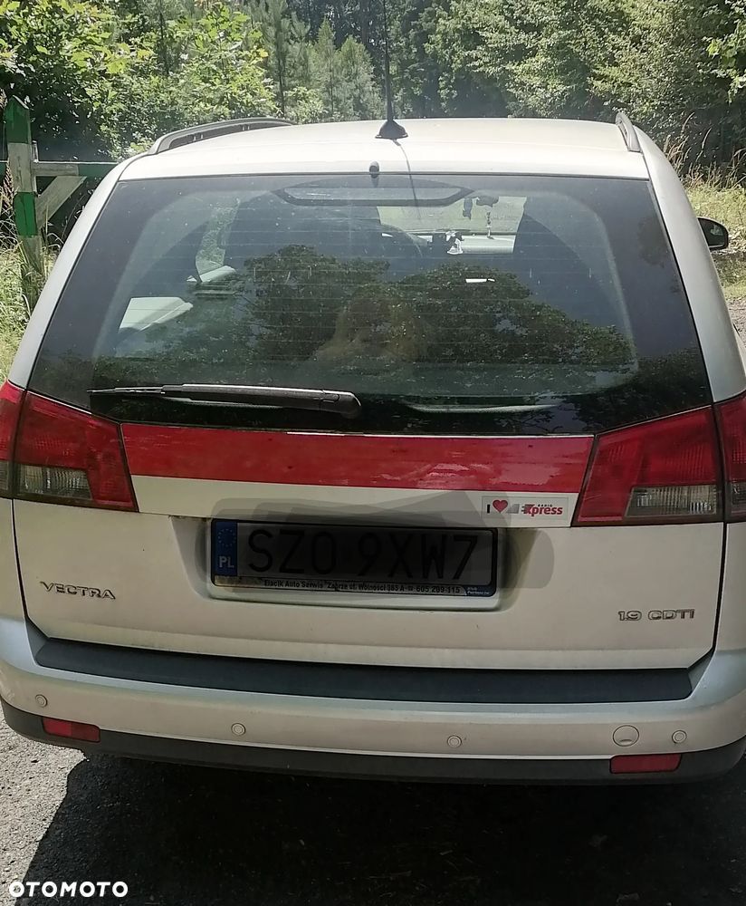 Opel Vectra 1.9 CDTI - 11
