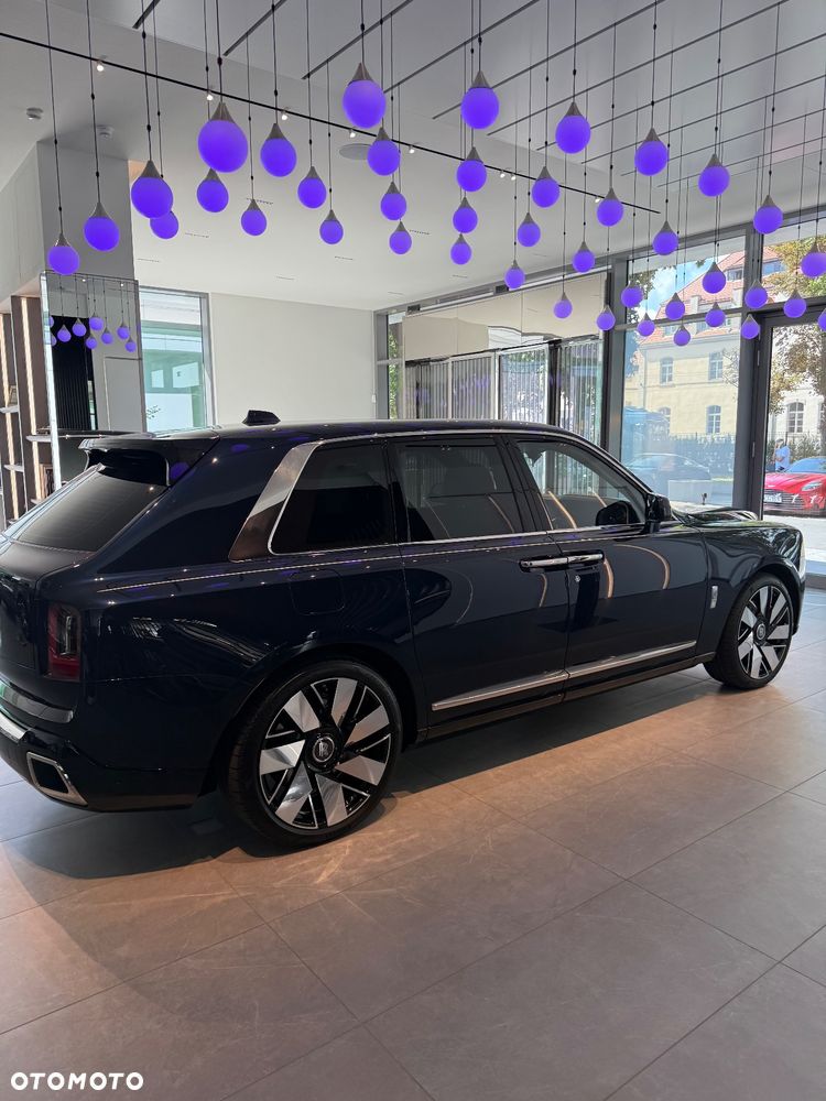 Rolls-Royce Cullinan - 12