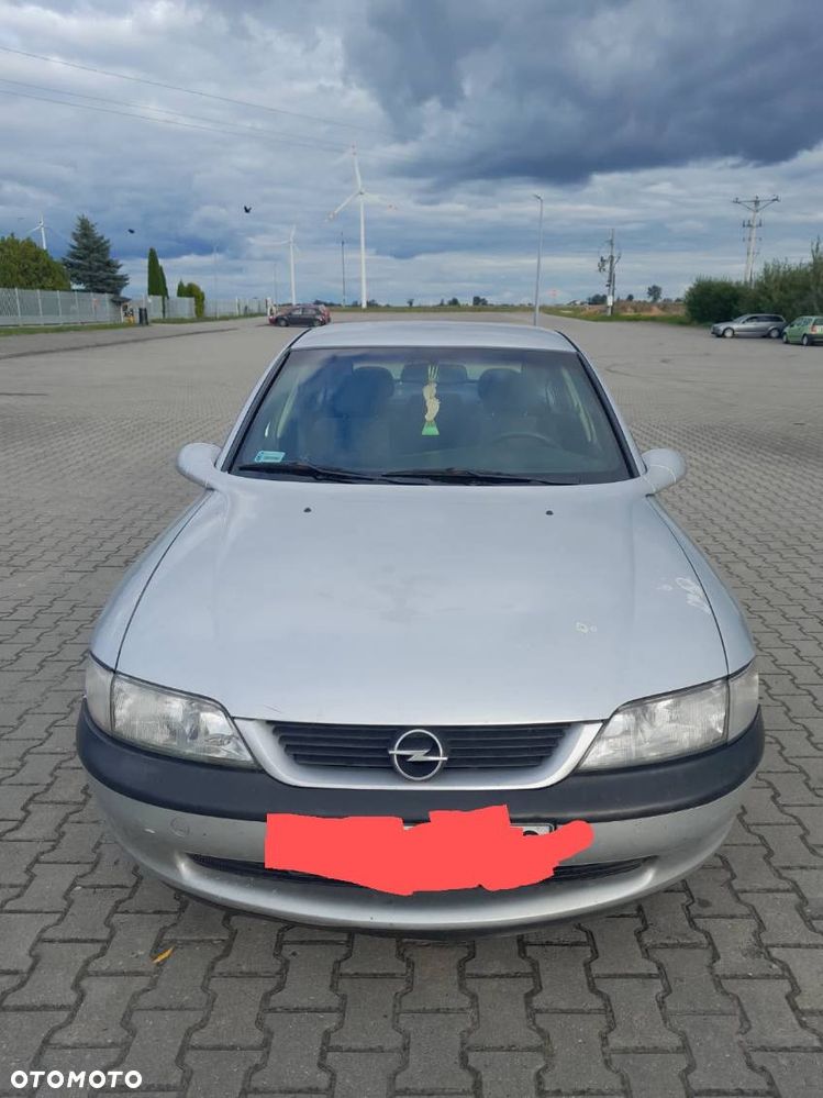 Opel Vectra 1.6 GL - 1