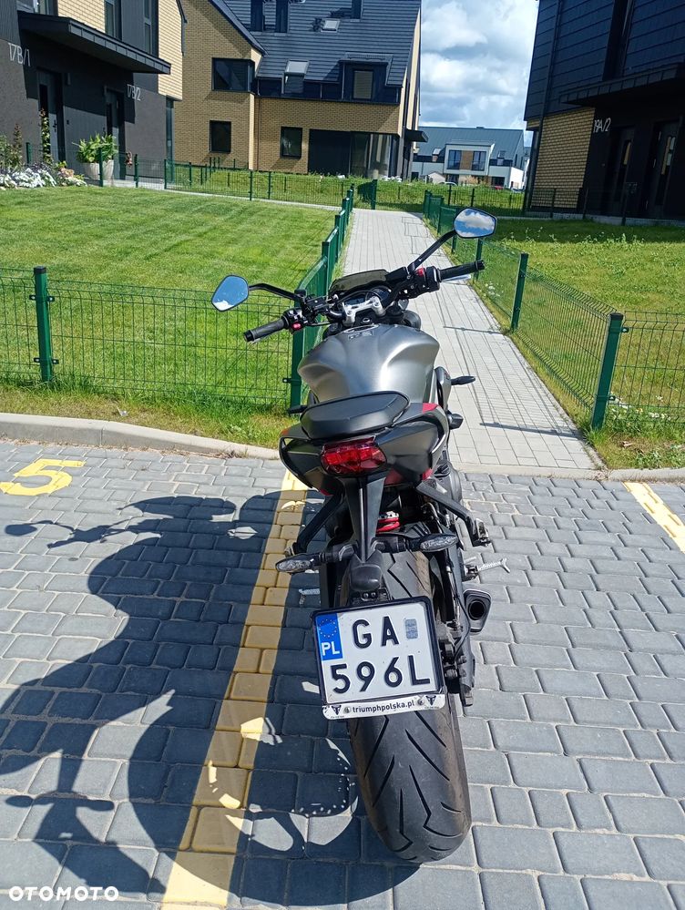 Triumph Street Triple - 5