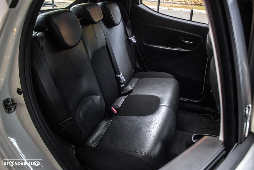 Lancia Ypsilon 1.2 S&S Urban - 26