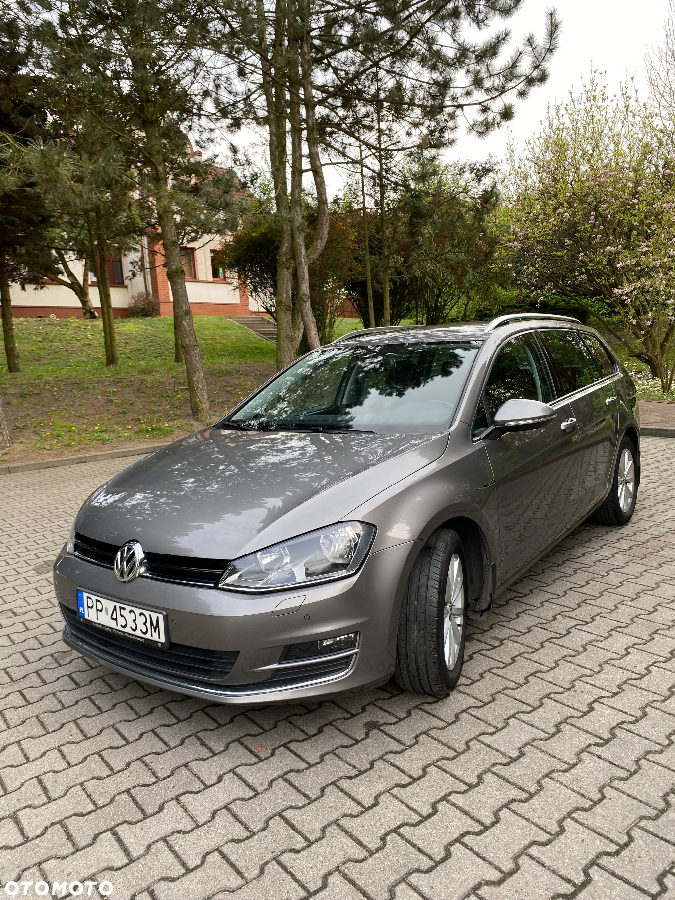 Volkswagen Golf 1.6 TDI BlueMotion Technology DSG Lounge - 2