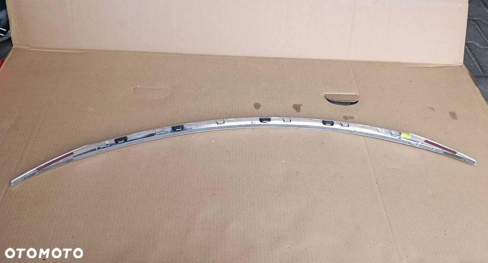 MERCEDES W213 LIFT AMG LISTWA CHROM KLAPY BAGAŻNIKA A2137573900 - 4