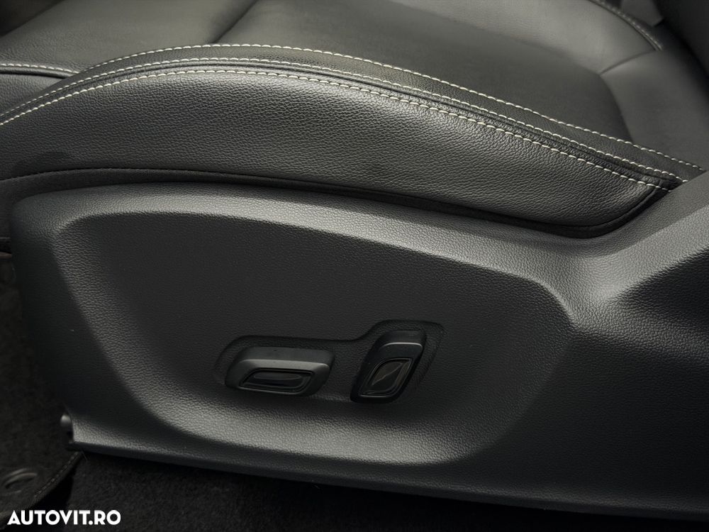 MG ZS EV Luxury - 19