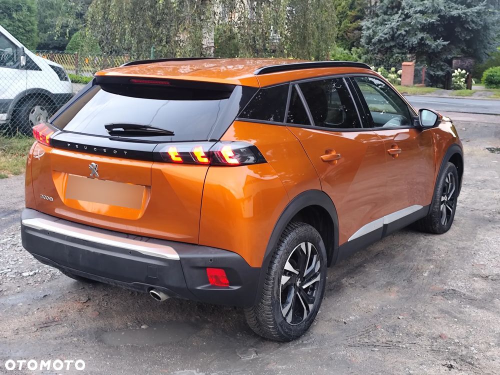 Peugeot 2008 BlueHDi 130 Allure S&S EAT8 - 3
