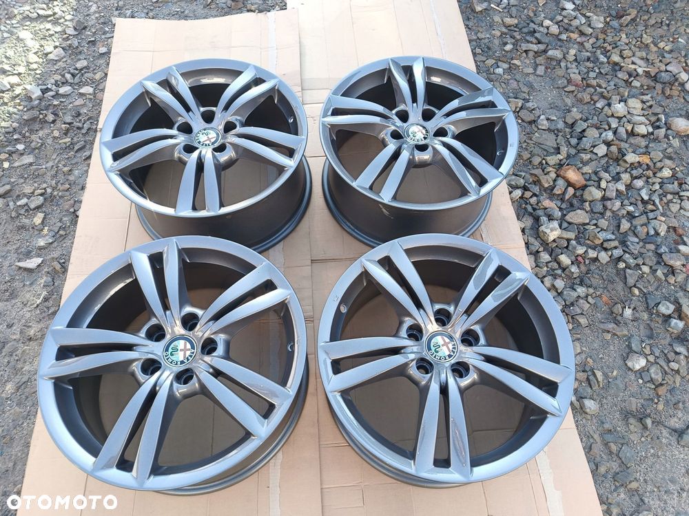 alfa romeo 159 giulietta felgi 17" 7.5j et41 5x110 156081119 jak nowe - 2