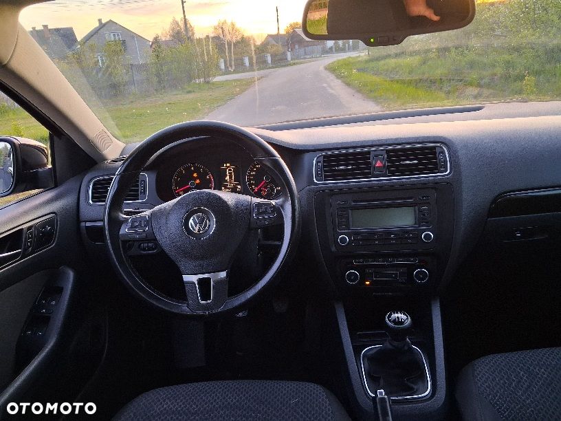 Volkswagen Jetta 1.2 TSI BlueMotion Technology Life - 10