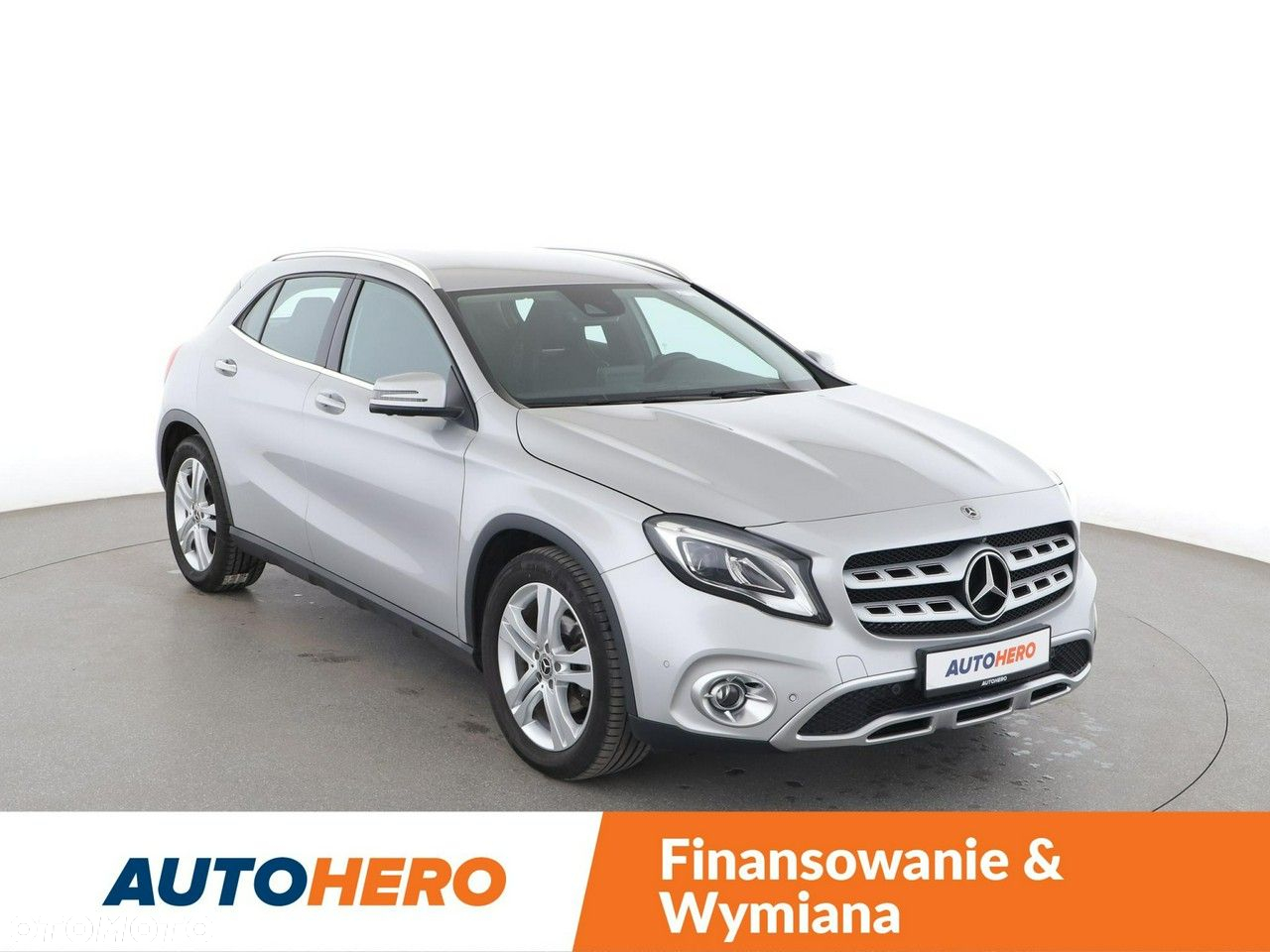 Mercedes-Benz GLA 200 Urban - 10