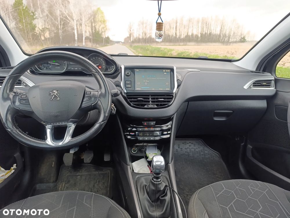 Peugeot 2008 BlueHDi 100 STOP & START Active - 8