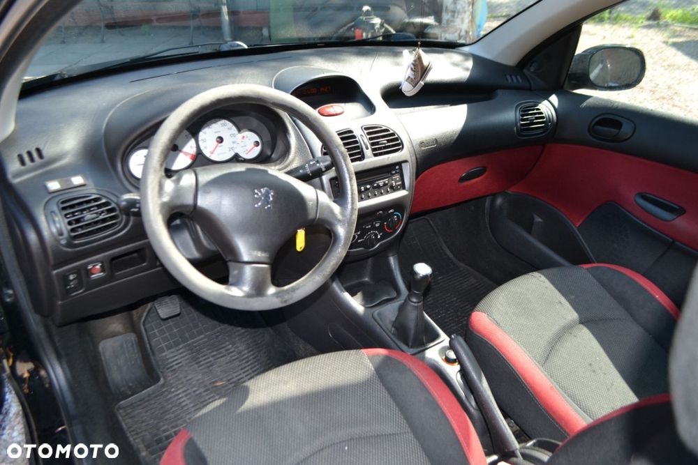 Peugeot 206 - 6