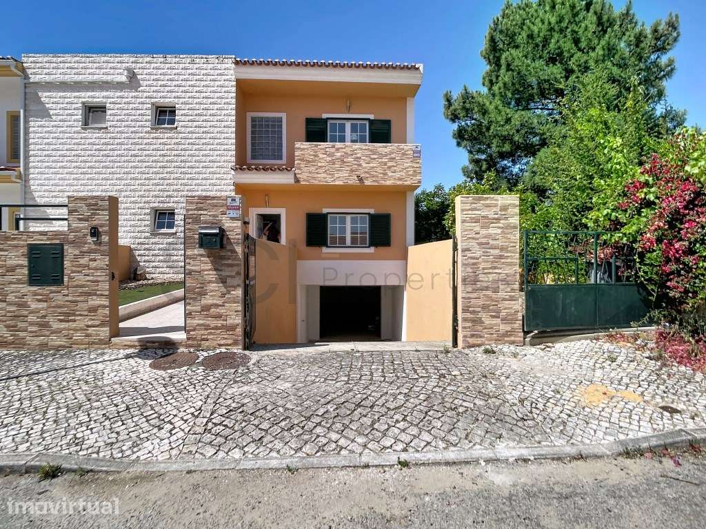 Moradia T4 com Piscina, Anexo de Convívio e Garagem para 4 Viaturas... - Grande imagem: 5/44