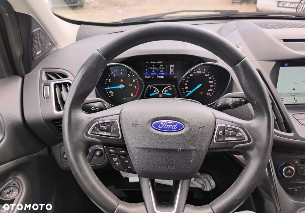 Ford Kuga - 12