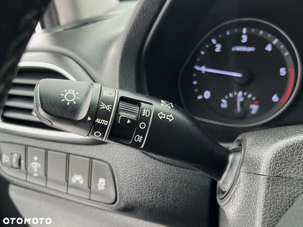 Hyundai i30 blue Kombi 1.6 CRDi Passion - 34