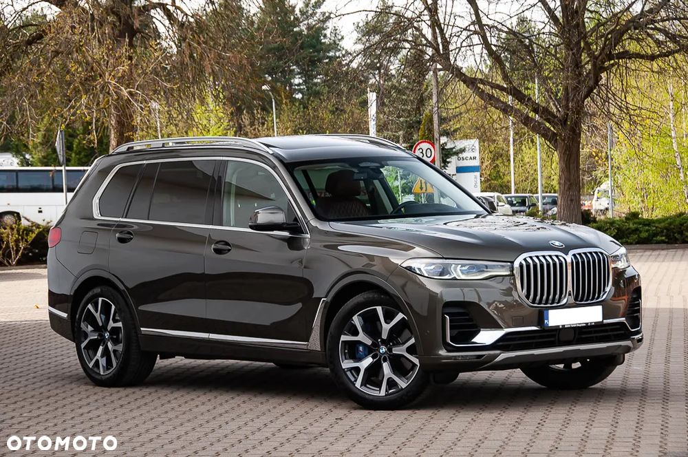BMW X7 2021 photo 2