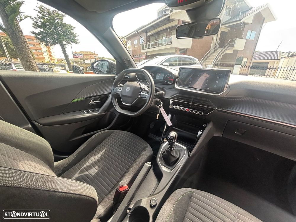 Peugeot 2008 1.2 PureTech Active Pack - 23