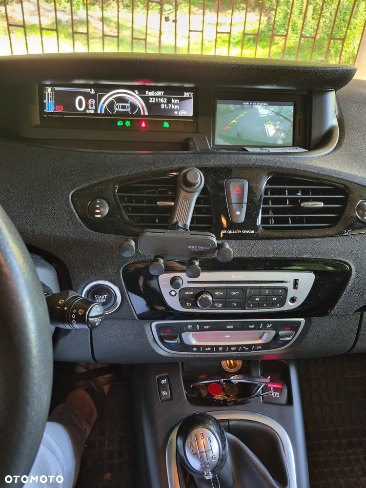 Renault Scenic 2.0 dCi Bose - 9