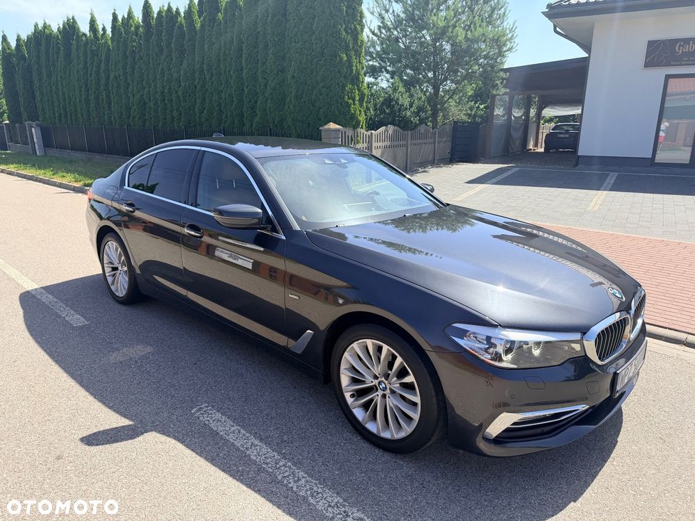BMW Seria 5 520d xDrive Luxury Line - 1