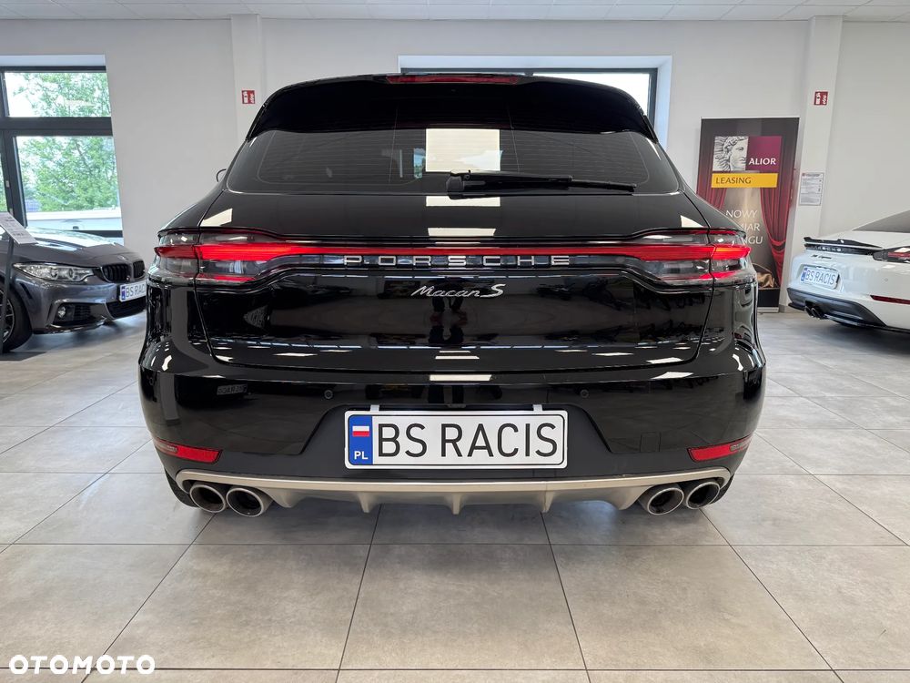 Porsche Macan S - 32