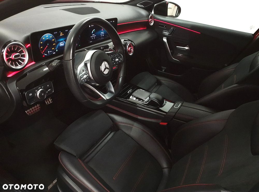 Mercedes-Benz Klasa A 180 d AMG Line 7G-DCT - 38