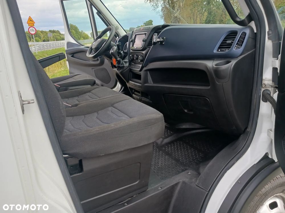 Iveco Daily 2020r E6 Lift 2.3 136 KM IZOTERMA CHŁODNIA  Bliźniaki KLIMA MROŹNIA AGREGAT 230V - 13