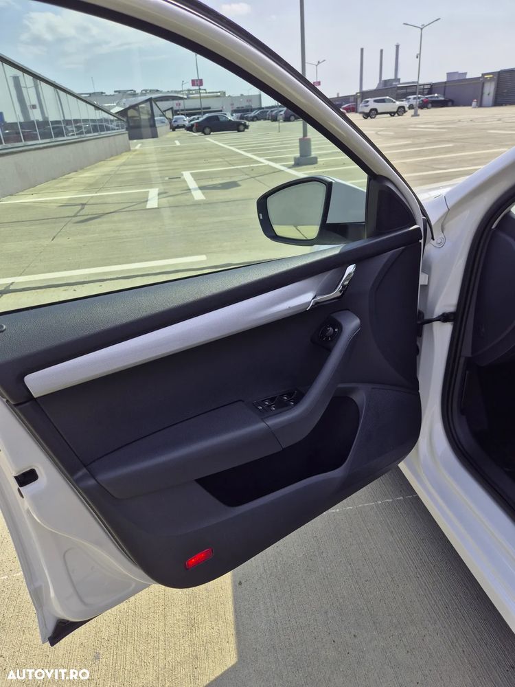 Skoda Octavia 2.0 TDI DSG 4X4 Ambition - 14