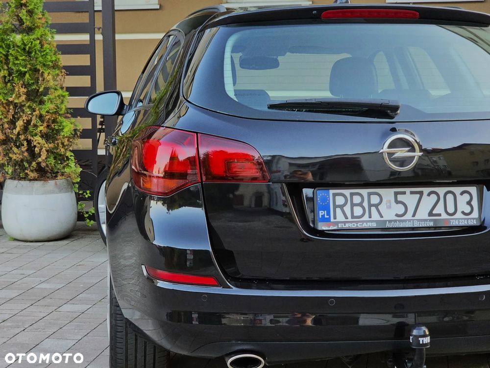 Opel Astra 1.4 T Cosmo - 23