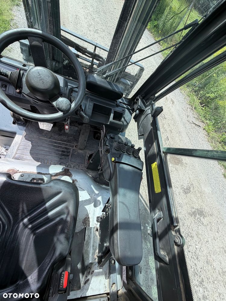 Nissan YG1D24300 - 10