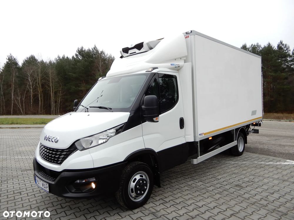 Iveco DAILY 50C18 Chłodnia -20*C+30*C WINDA ZAŁADOWCZA 1000 Kg Udźwigu DHOLLANDIA Boczne Drzwi Agregat Zasilany Na Postoju V230  Funkcja Grzania WZMACNIANY Rozstaw Osi 4100 mm Stan Auta Jak Nowy POLECAM - 7