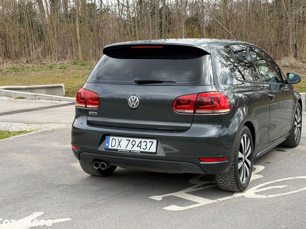 Volkswagen Golf - 15