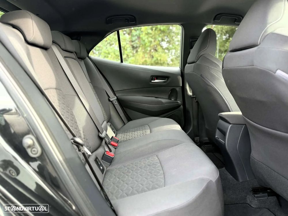 Toyota Corolla 1.2 Turbo Comfort - 35