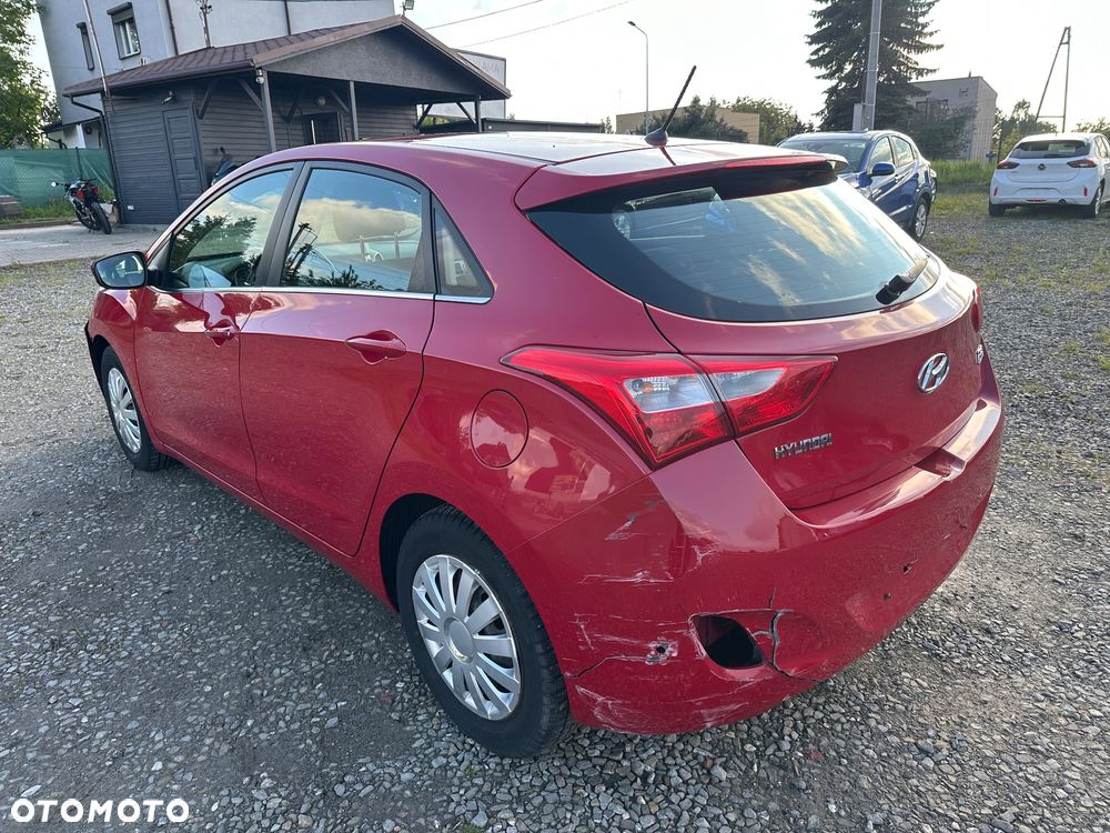 Hyundai i30 1.6 Comfort - 4
