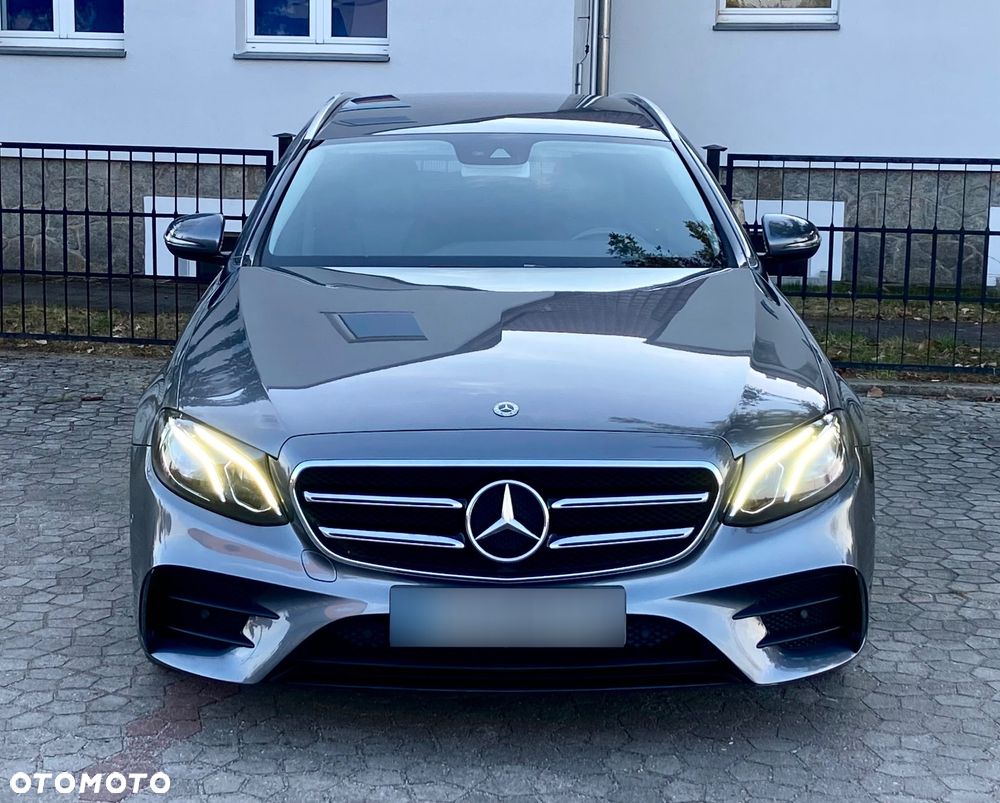 Mercedes-Benz Klasa E 220 d 9G-TRONIC AMG Line - 3