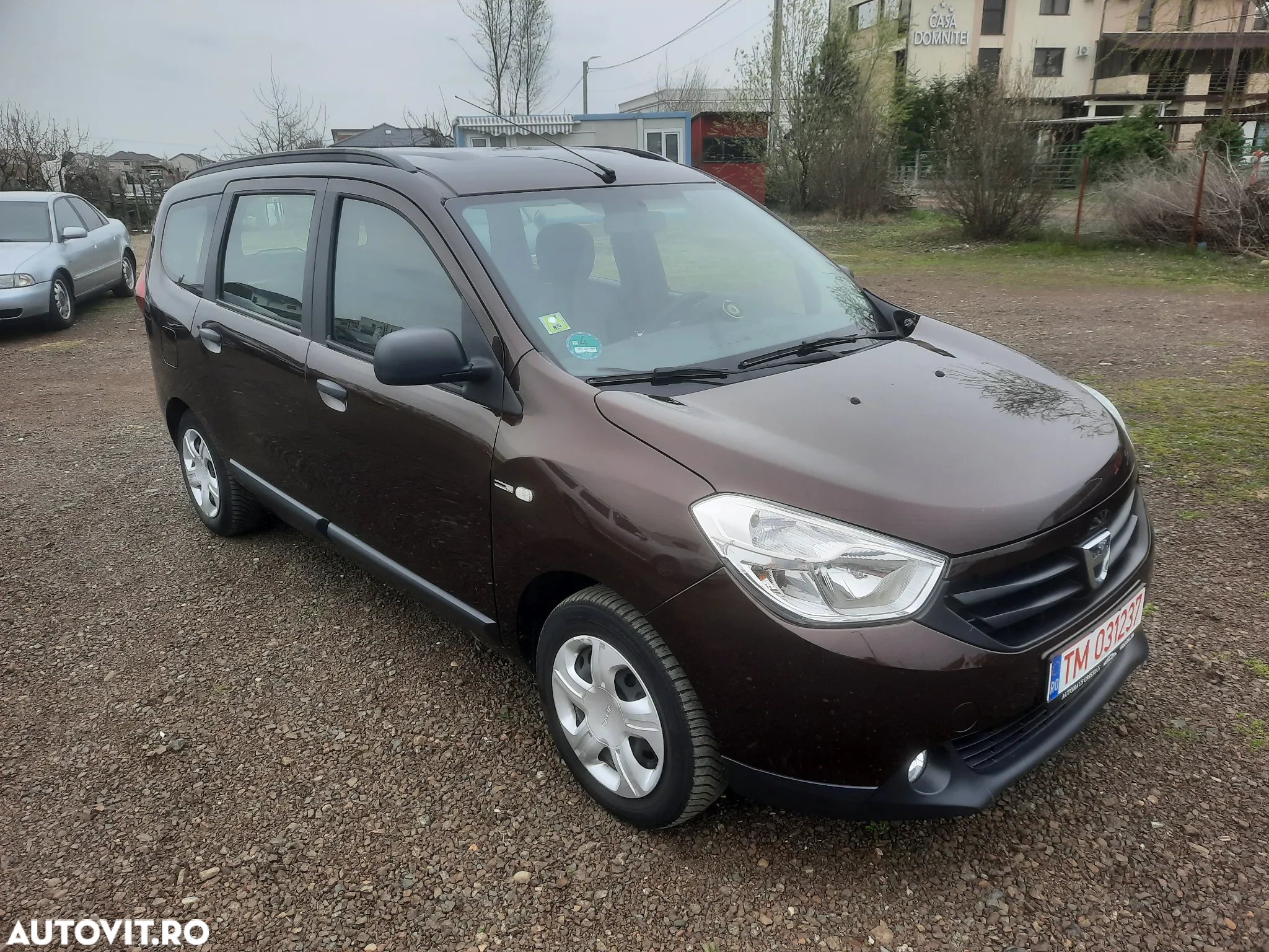 Dacia Lodgy 1.6 102 CP Laureate - 2