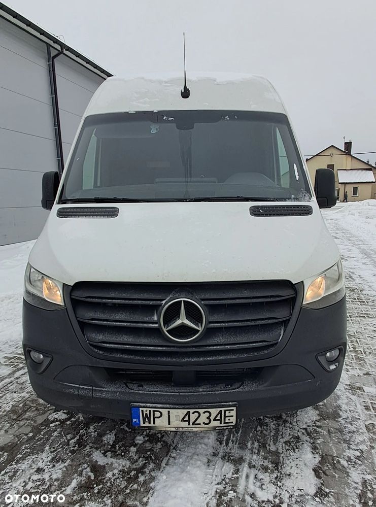 Mercedes-Benz SPRINTER - 16