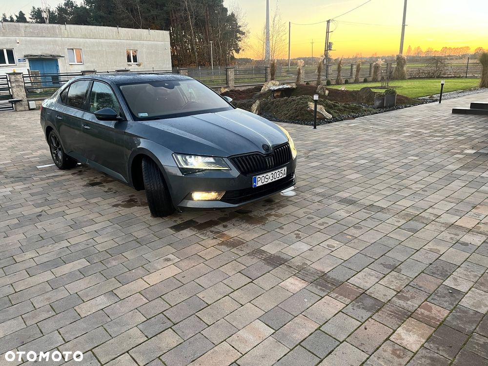 Skoda Superb 2.0 TDI Style - 2