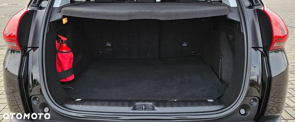Peugeot 2008 1.6 BlueHDi Allure - 16
