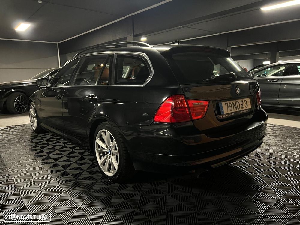 BMW 320 d Touring Navigation Sport - 3