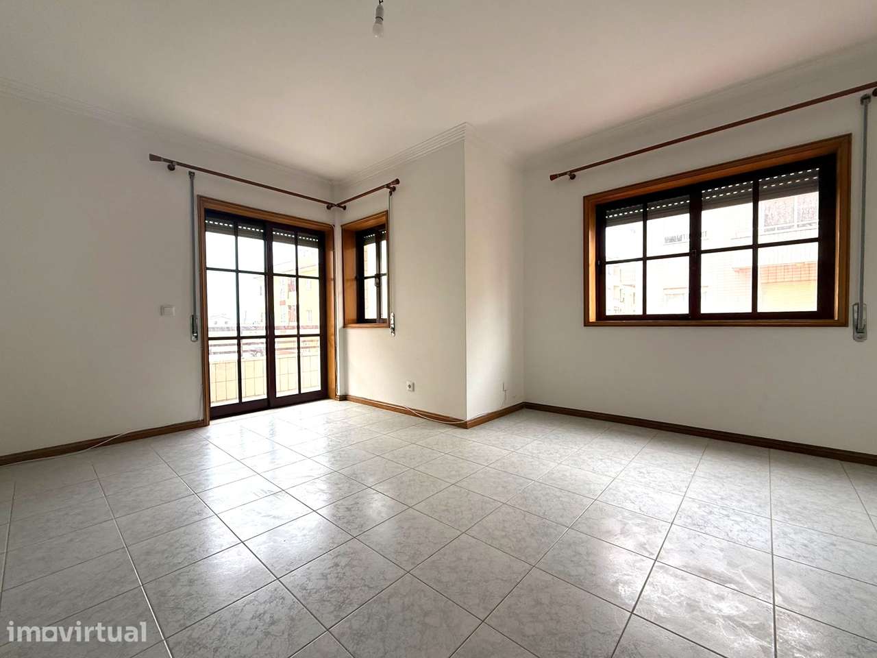 Apartamento T3 com Suíte, Varanda e Garagem – Praia do Furadouro - Grande imagem: 4/38