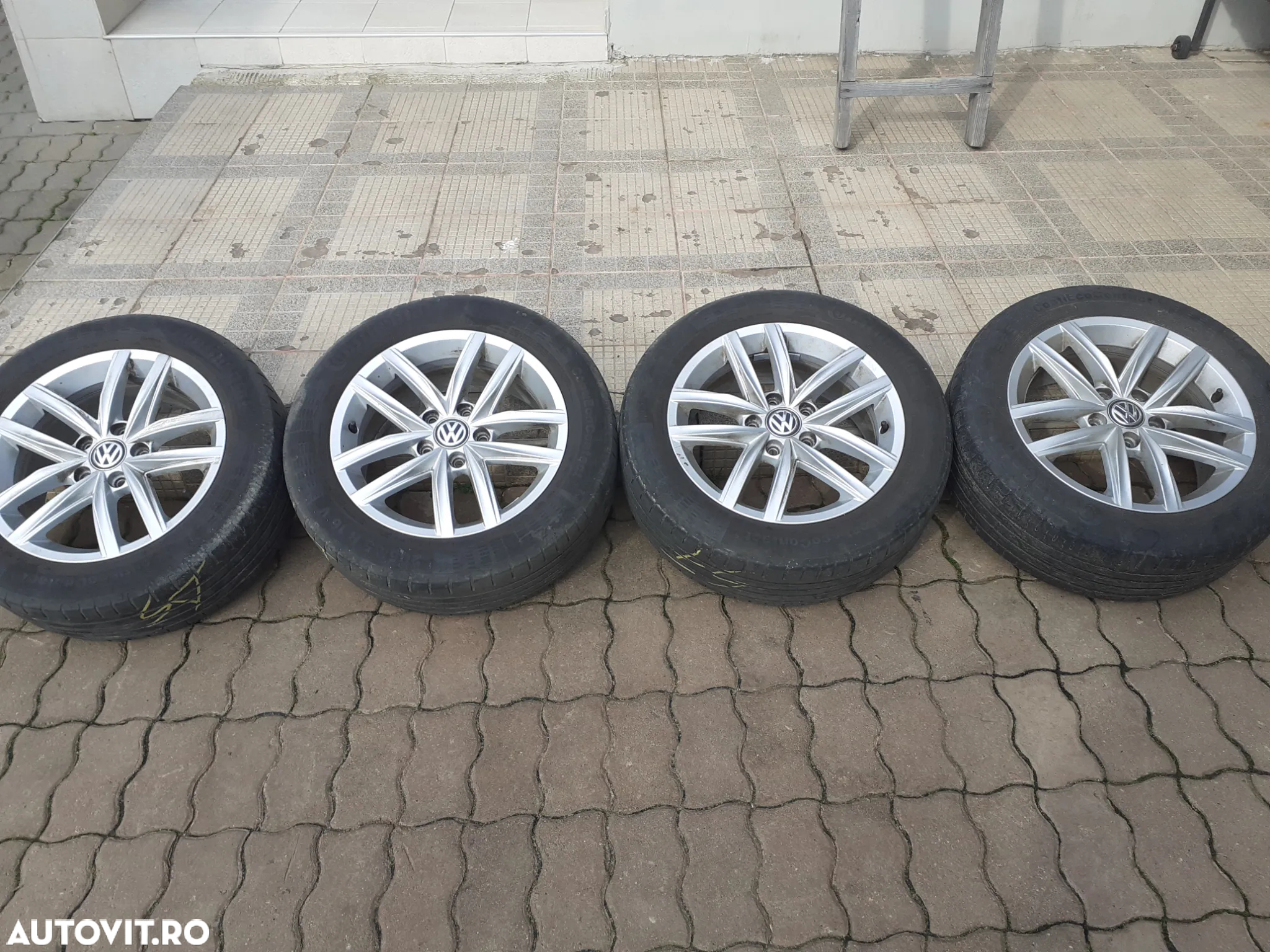 Volkswagen Golf 2.0 BlueTDI Comfortline - 30