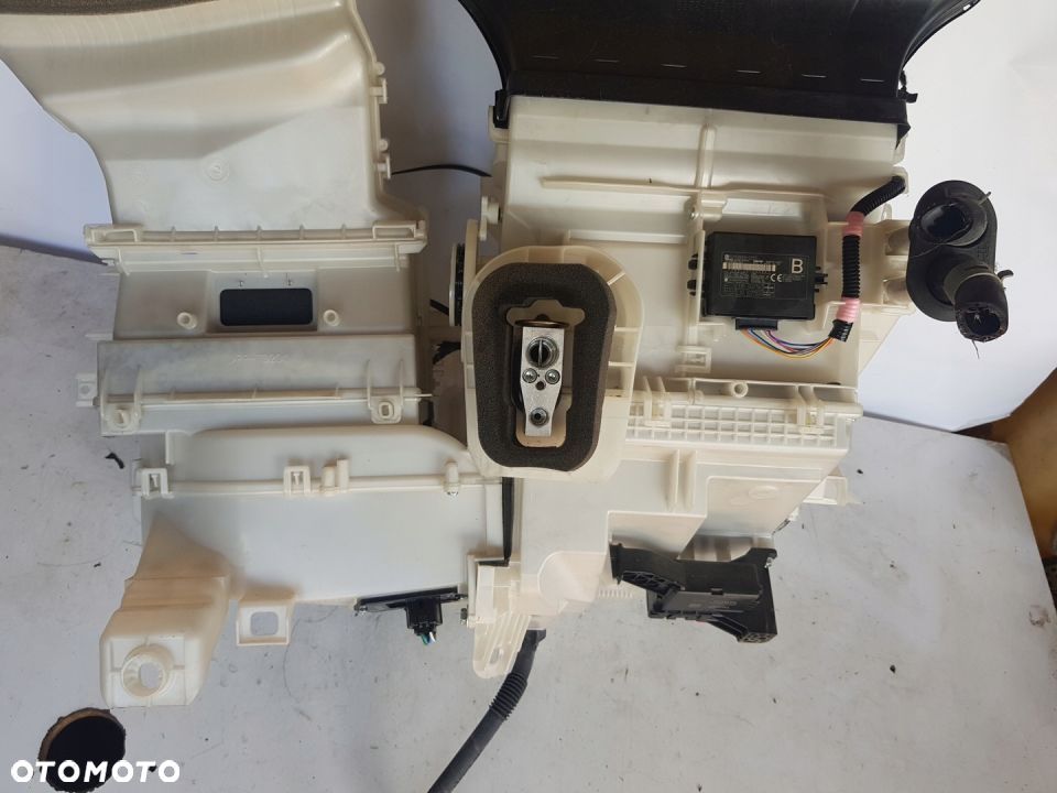 nagrzewnica dmuchawa Toyota Verso - 6