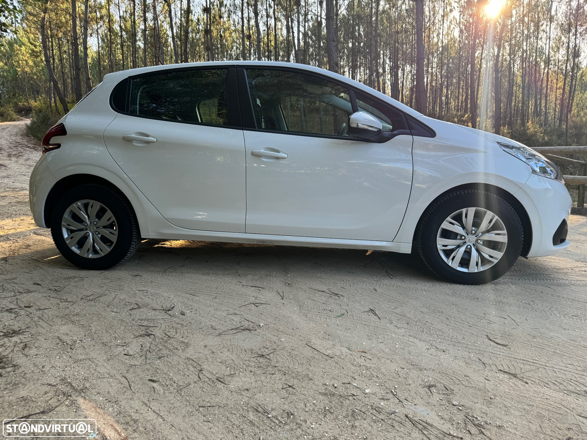 Peugeot 208 1.5 BlueHDi Active - 9