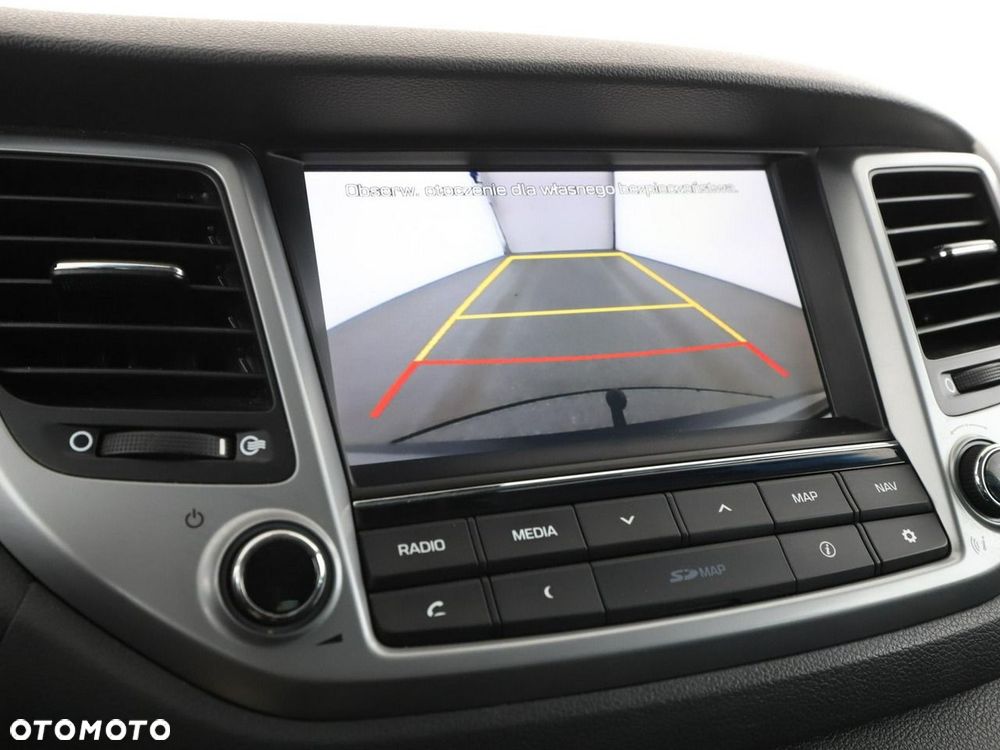Hyundai Tucson 1.7 CRDI BlueDrive Style 2WD - 25