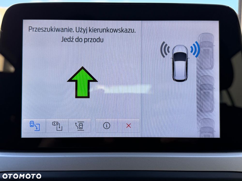 Ford Focus 1.0 EcoBoost Start-Stopp-System COOL&CONNECT DESIGN - 40