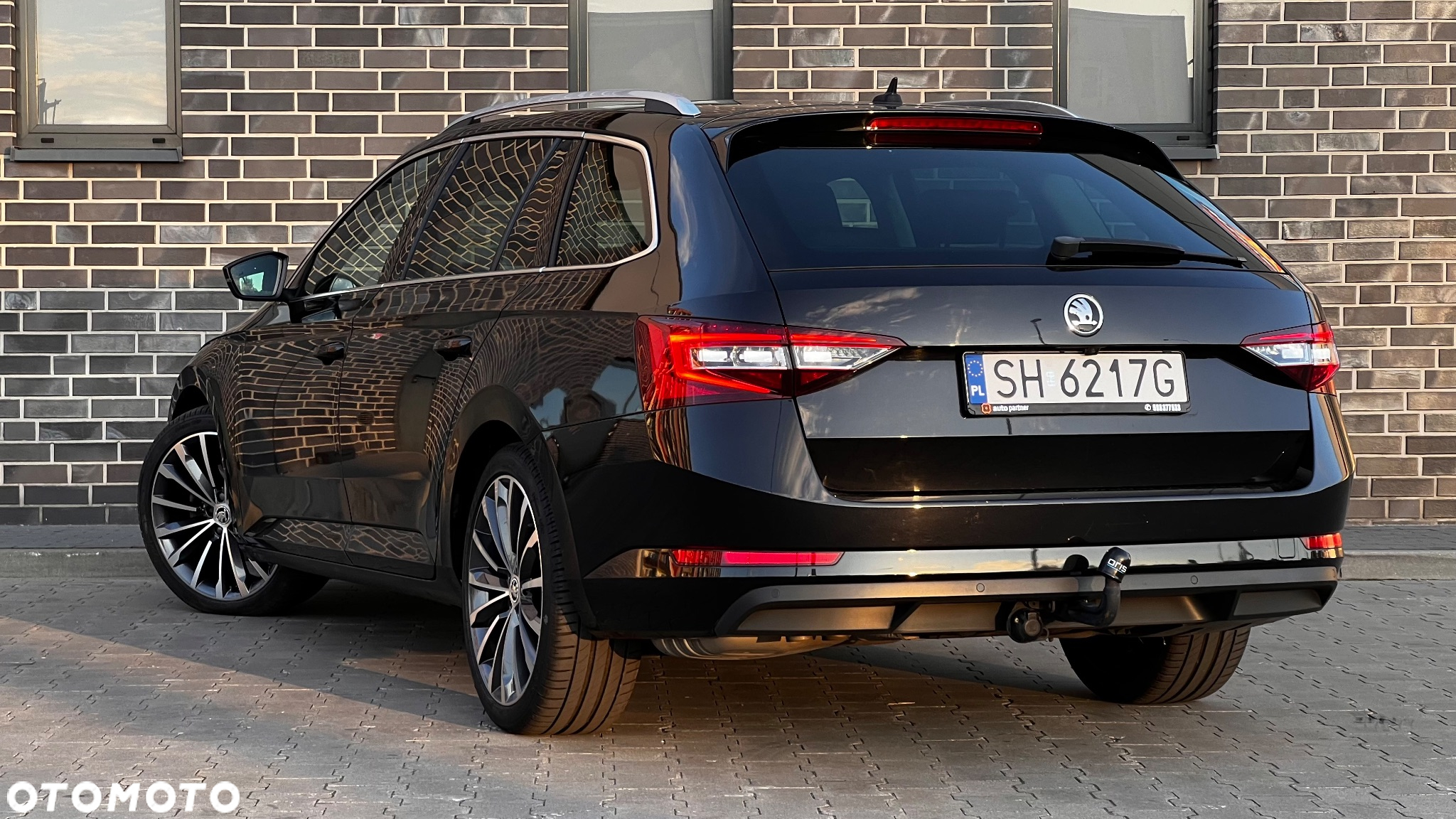 Skoda Superb 2.0 TDI 4x4 DSG L&K - 17