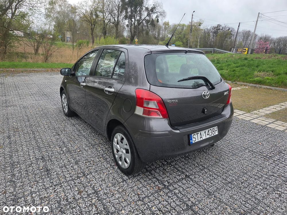 Toyota Yaris 1.33 VVT-i Sol - 4