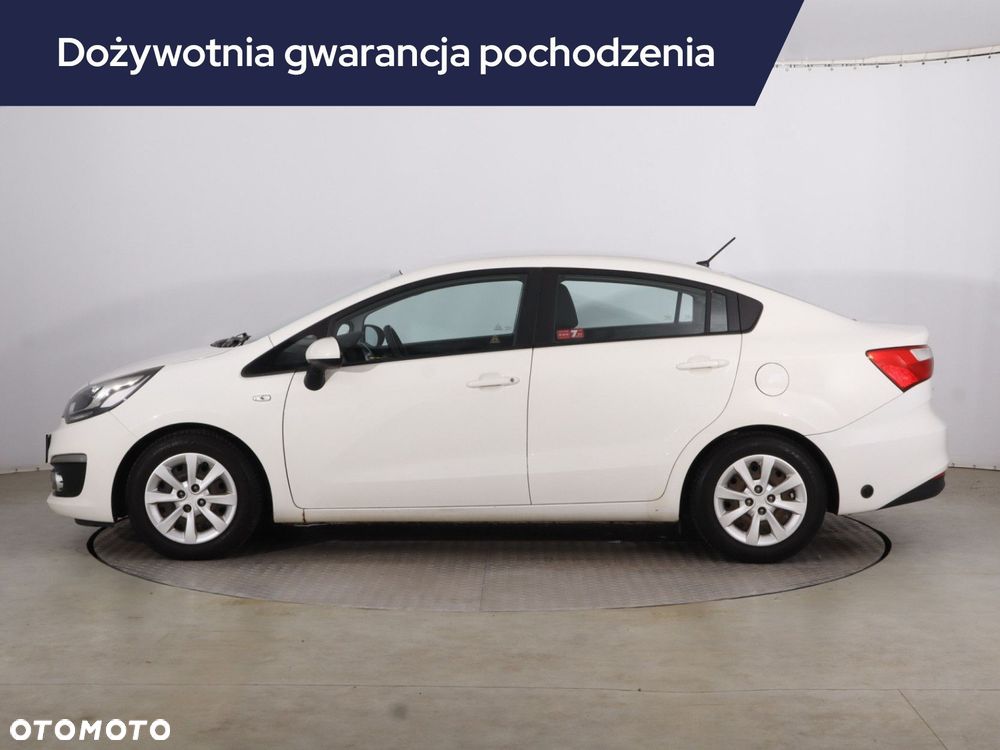 Kia Rio - 4