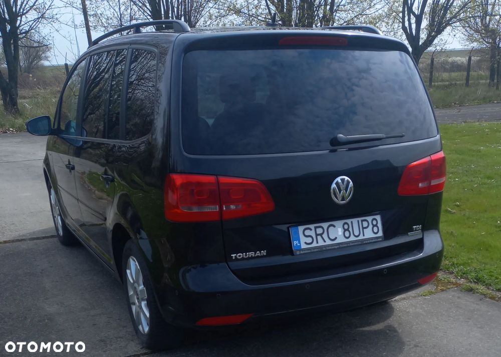 Volkswagen Touran 1.6 TDI DPF BlueMotion Technology Highline - 4